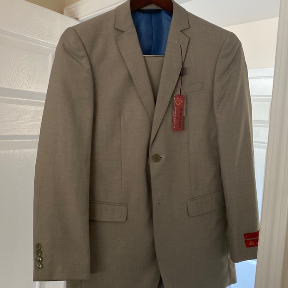 men’s suit - Picture 1 of 1